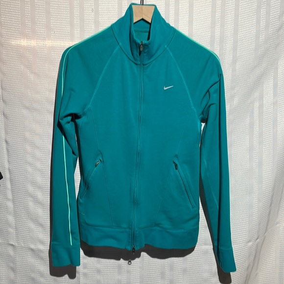 Nike Ladies Teal Medium DriFit zip up. The pockets have pockets 😍 - Picture 2 of 7